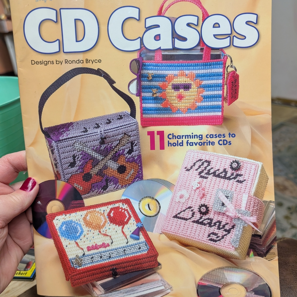 Vibrant CD Case Craft Kit by